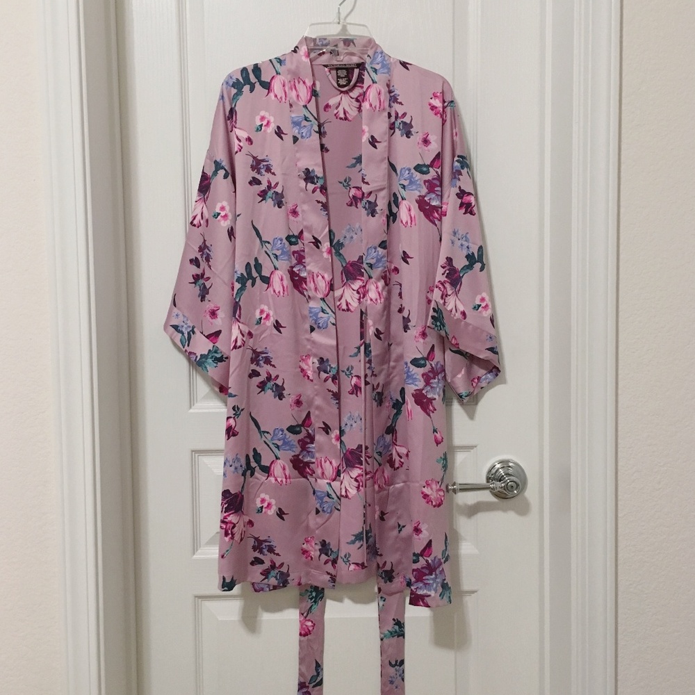 Victoria's Secret Short Satin Kimono